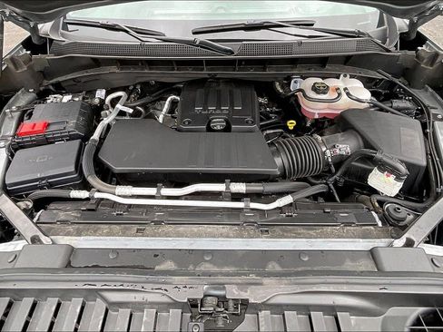 Used 2024 Chevrolet Silverado 1500 Custom AWD/4WD image 10