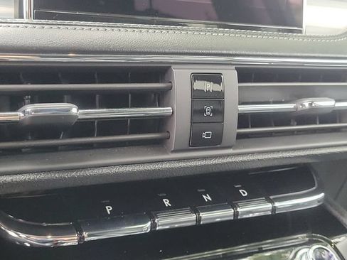 Certified 2021 Lincoln Corsair FWD image 23