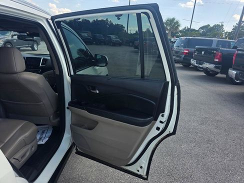 Used 2016 Honda Pilot Elite image 14