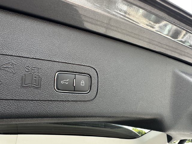 Certified 2025 Lincoln Aviator Reserve w/ Illumination Package AWD/4WD image 45