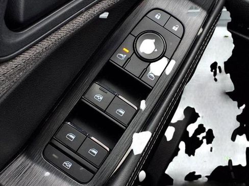 Certified 2021 Nissan Rogue S image 26