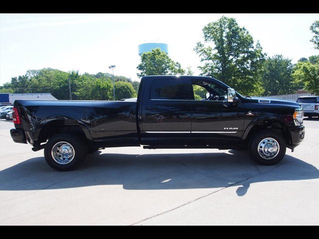 Used 2024 RAM 3500 Limited AWD/4WD image 7
