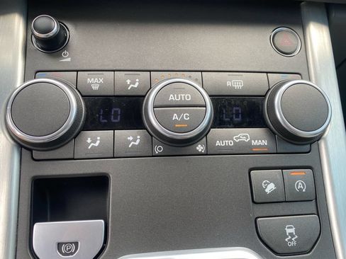 Used 2017 Land Rover Range Rover Evoque SE Premium AWD/4WD image 16