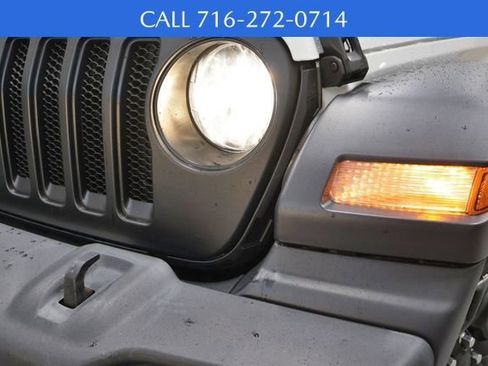 Used 2020 Jeep Wrangler Sport image 9