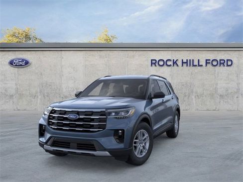 New 2026 Ford Explorer Active w/ Active Comfort Package image 3