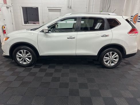 Used 2016 Nissan Rogue SV AWD/4WD image 6