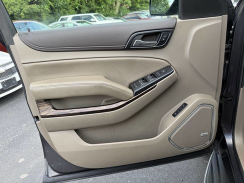 Used 2018 GMC Yukon SLT AWD/4WD image 10