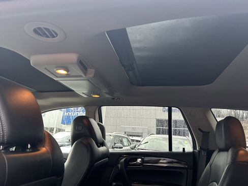 Used 2014 Buick Enclave Premium image 25