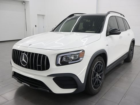 Used 2022 Mercedes-Benz GLB 35 AMG 4MATIC image 7