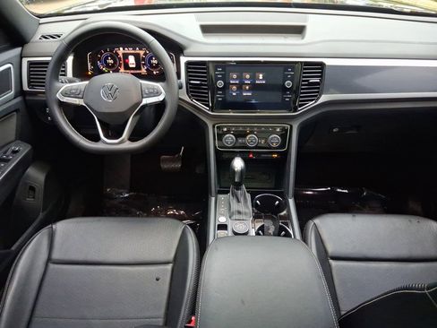 Used 2022 Volkswagen Atlas Cross Sport SEL image 9