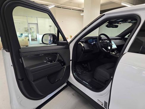 New 2026 Land Rover Range Rover Sport SE image 21
