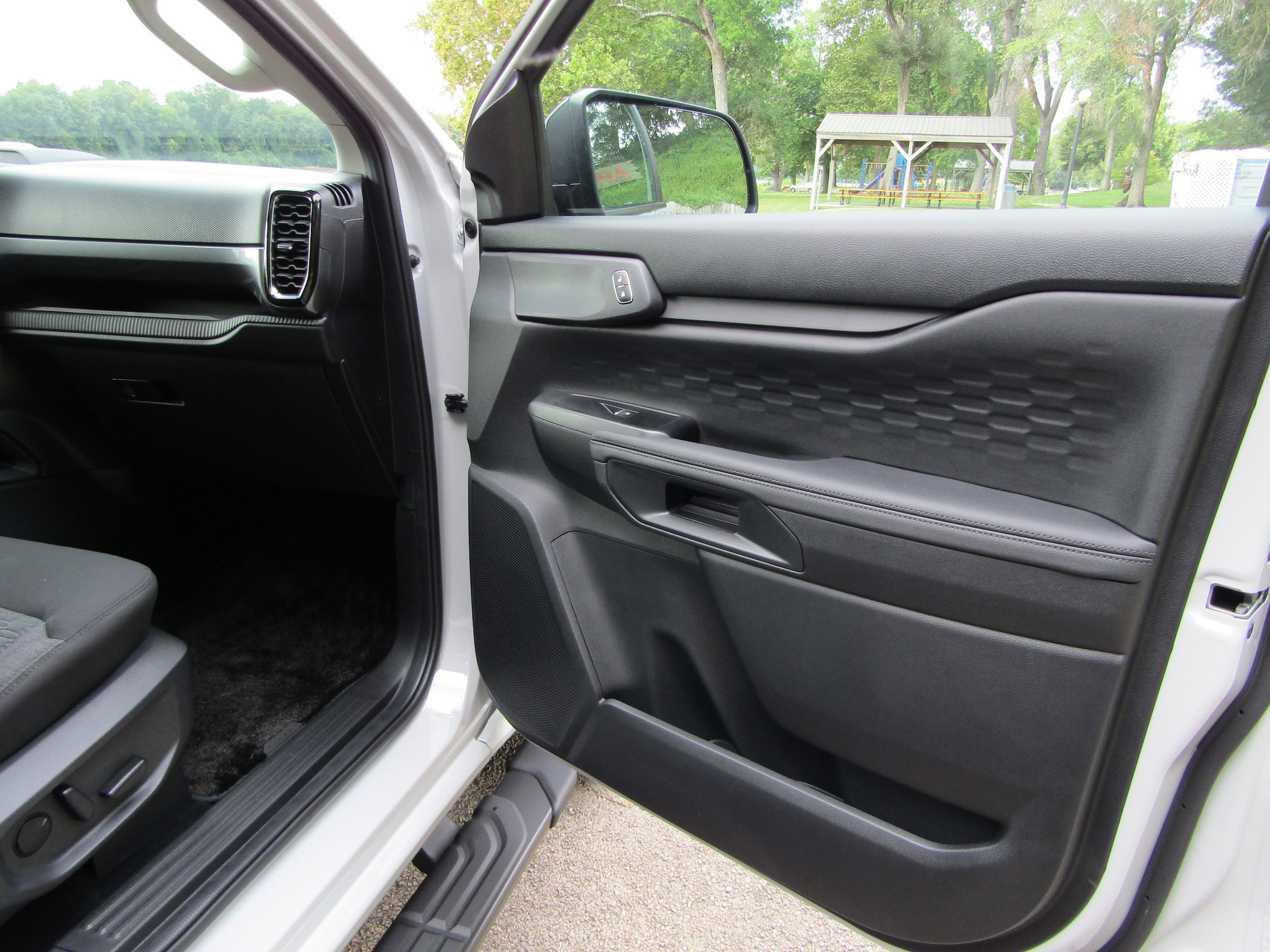 New 2026 Ford Ranger XLT w/ Equipment Group 301A High AWD/4WD image 21