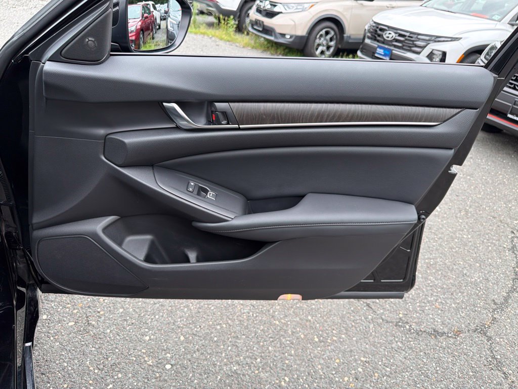 Used 2022 Honda Accord EX-L image 9