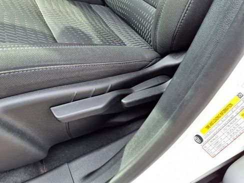 Used 2025 Chevrolet Equinox LT image 62