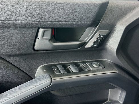 Certified 2025 Toyota 4Runner TRD Off-Road Premium AWD/4WD image 18