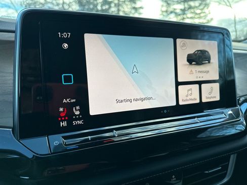 New 2026 Volkswagen Atlas SE image 9