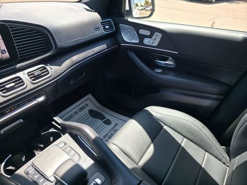 Used 2025 Mercedes-Benz GLS 450 4MATIC image 33