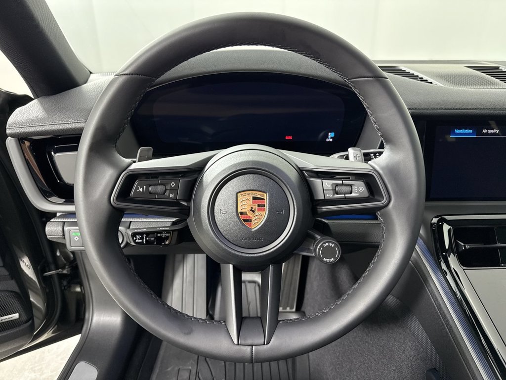 Certified 2026 Porsche Panamera 4 AWD/4WD image 35