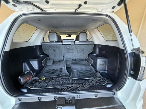 Used 2022 Toyota 4Runner Limited image 17