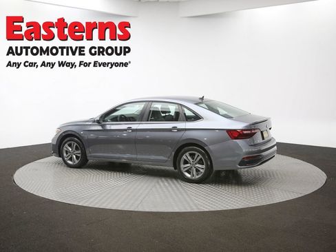 Used 2024 Volkswagen Jetta SE image 59