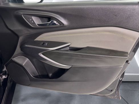 Used 2024 Chevrolet Trax ACTIV w/ Sunroof Package image 15