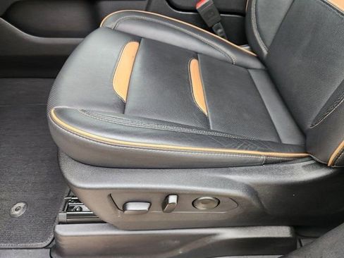 Used 2024 GMC Yukon AT4 w/ Technology Package image 26