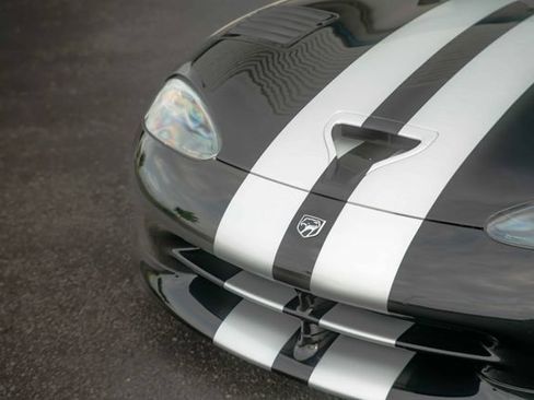 Used 1999 Dodge Viper GTS RWD image 36