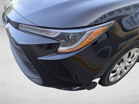 Used 2024 Toyota Corolla LE FWD image 9