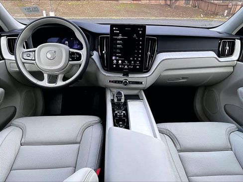 New 2026 Volvo XC60 B5 Ultra w/ Protection Package Premier image 7