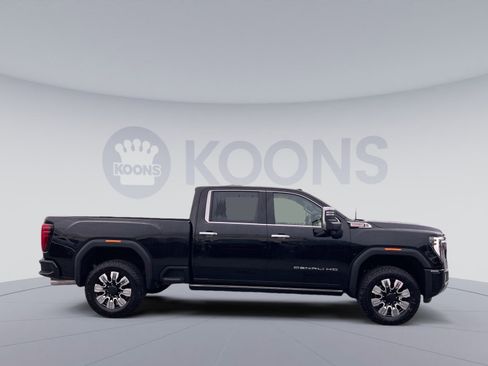 New 2026 GMC Sierra 3500 Denali w/ Denali Reserve Package image 8
