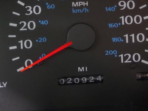 Used 1998 Plymouth Neon Highline image 10