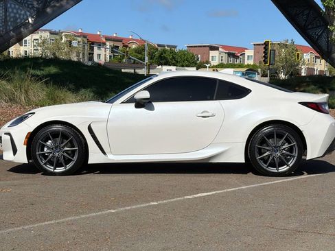 Used 2024 Subaru BRZ Limited w/ Popular Package 2 RWD image 7