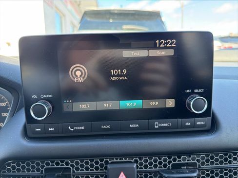 Used 2023 Honda HR-V Sport image 25