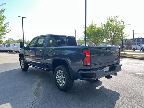 New 2026 Chevrolet Silverado 2500 High Country w/ Technology Package AWD/4WD image 7