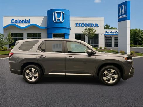 Used 2025 Honda Pilot EX-L image 7