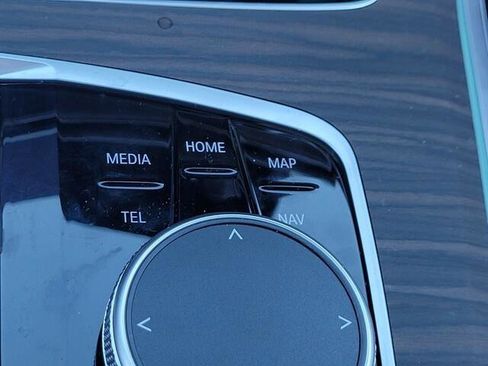 Certified 2025 BMW X5 sDrive40i w/ Premium Package image 22