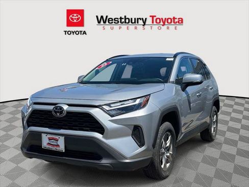 Certified 2025 Toyota RAV4 XLE AWD/4WD image 5