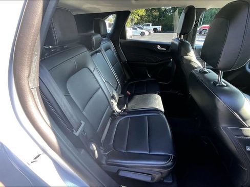 Used 2025 Ford Escape Platinum AWD/4WD image 25