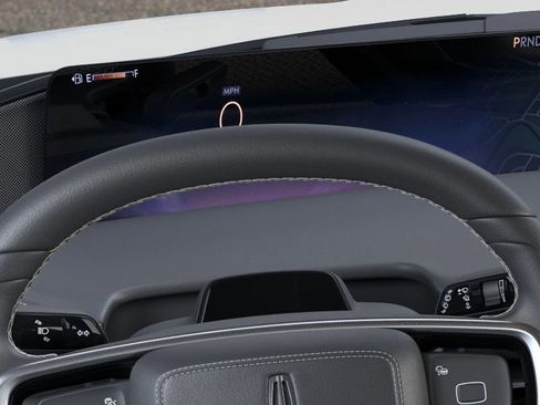 New 2025 Lincoln Navigator Reserve image 13