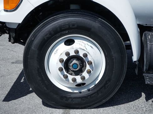 Used 2013 Ford F750 2WD Regular Cab Super Duty image 44