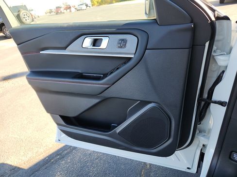 New 2026 Ford Explorer ST-Line w/ Premium Package RWD image 13