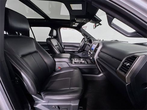Used 2021 Ford Expedition Max XLT image 41