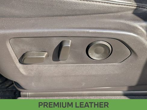 Used 2024 Chevrolet Silverado 1500 LTZ AWD/4WD image 18
