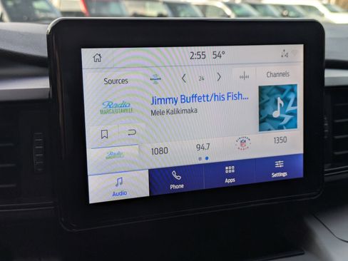 Used 2020 Ford Explorer XLT w/ Comfort Package image 18