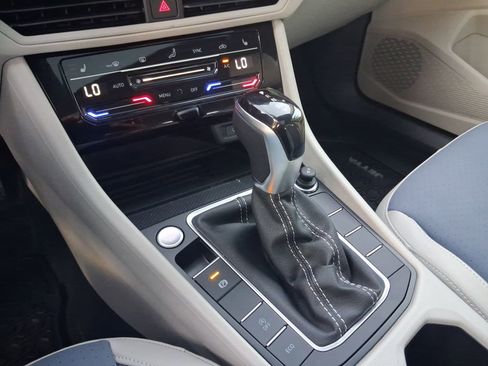 New 2026 Volkswagen Jetta SE FWD image 10
