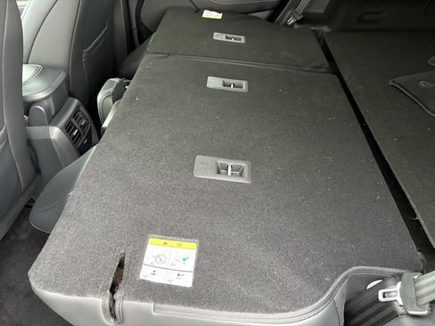 Used 2025 Ford Mustang Mach-E Premium image 35