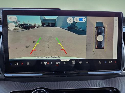 New 2026 Ford Expedition Active image 17