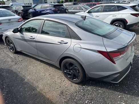 Certified 2026 Hyundai Elantra Sport FWD image 3