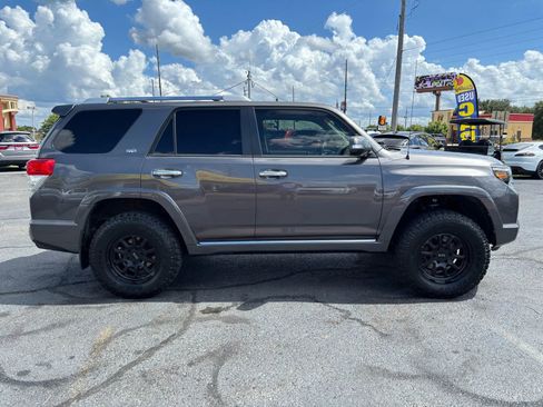Used 2012 Toyota 4Runner Limited image 18