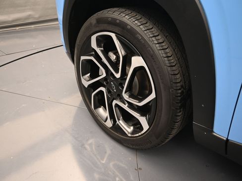 Certified 2024 Chevrolet Trax RS w/ Sunroof Package image 32